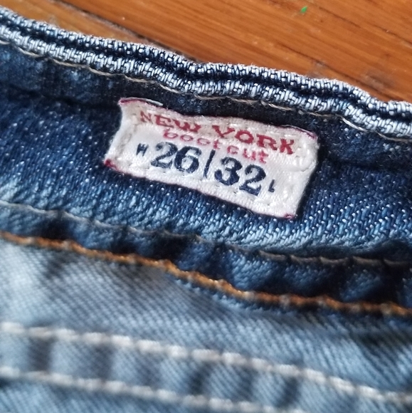 MEK Boot cut Jean's. 26x32 - Picture 3 of 11